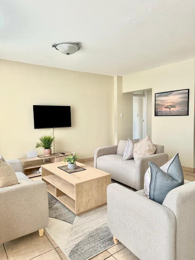 Cia's Seaside Serenity @ Oceanic Unit 36 * Durban
